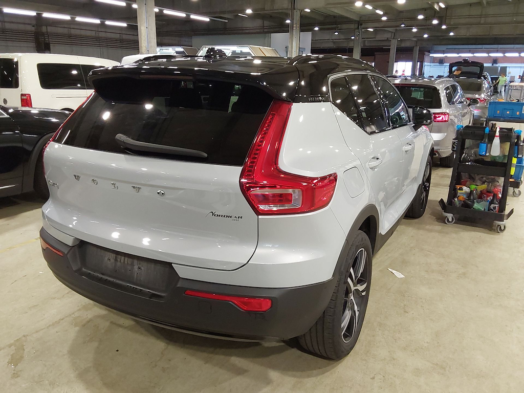 VOLVO XC40 1.5 T5 RECHARGE GEARTRONIC R-DESIGN photo
