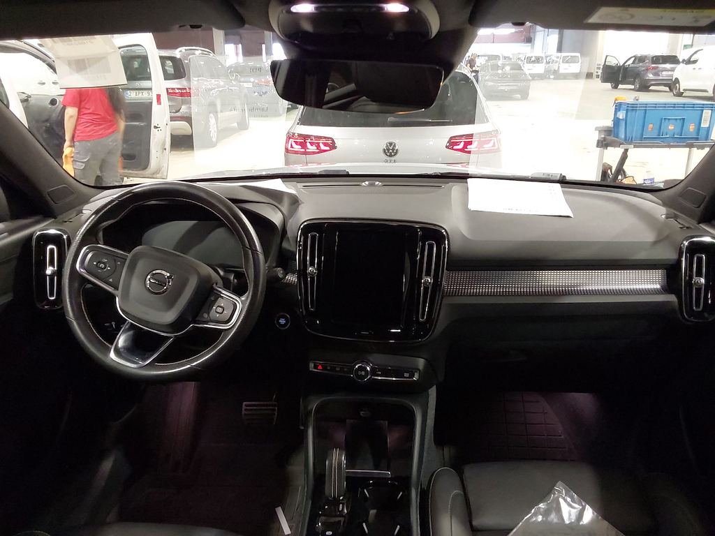 VOLVO XC40 1.5 T5 RECHARGE GEARTRONIC R-DESIGN photo