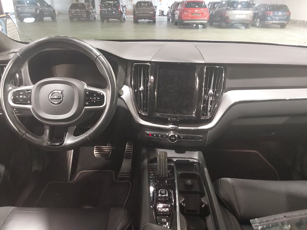 VOLVO XC60 2.0 T6 RECHARGE GEARTRONIC R-DESIGN photo