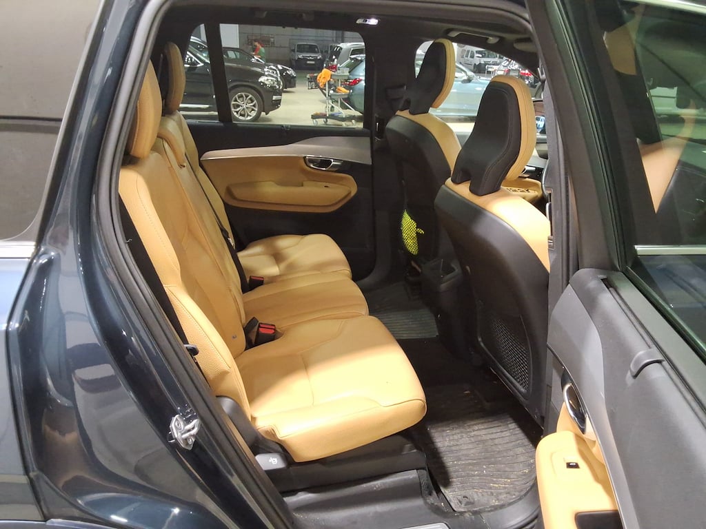 VOLVO XC90 2.0 T6 4WD Momentum 5pl.GPF (EU6d-T.) photo