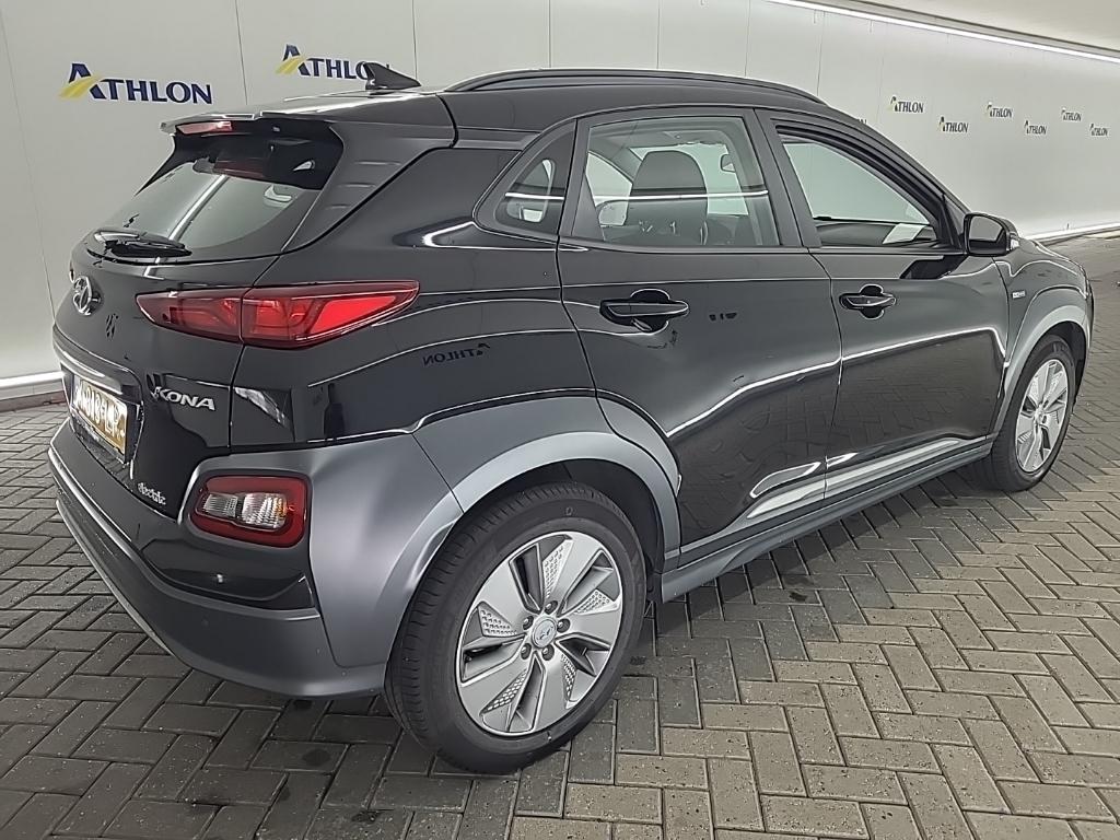 HYUNDAI Kona Comfort Smart Electric 64 kWh 5D Athlon Edition photo