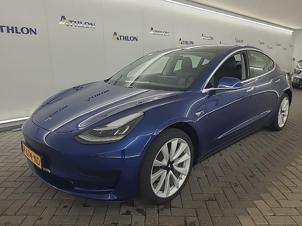 Tesla Model 3 Standard Range Plus RWD 4D 225kW