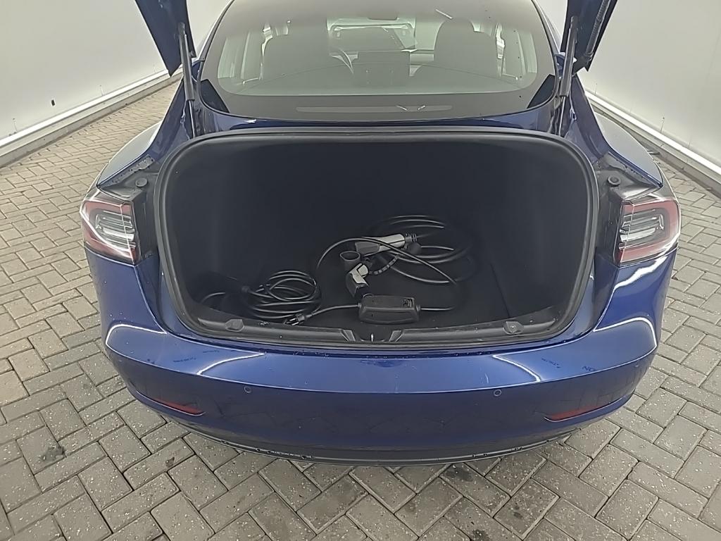 Tesla Model 3 Standard Range Plus RWD 4D 225kW photo