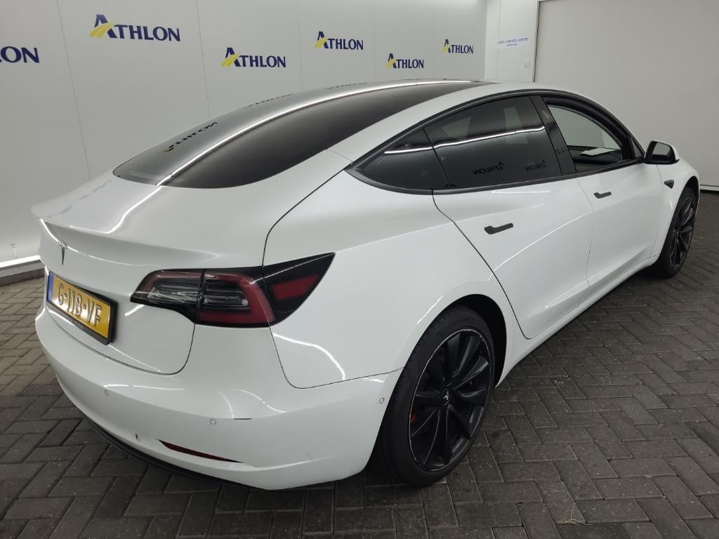 Tesla Model 3 Standard Range Pl. RWD 4D 225kW Athlon Edition photo