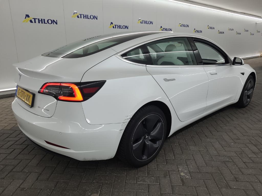Tesla Model 3 Long Range Dual Motor AWD 4D 350kW photo