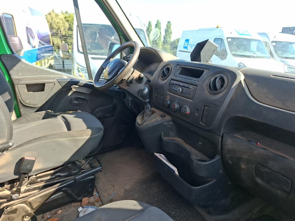 RENAULT Master GB L2H2 T35 dCi 130 FWD 4D 96kW photo