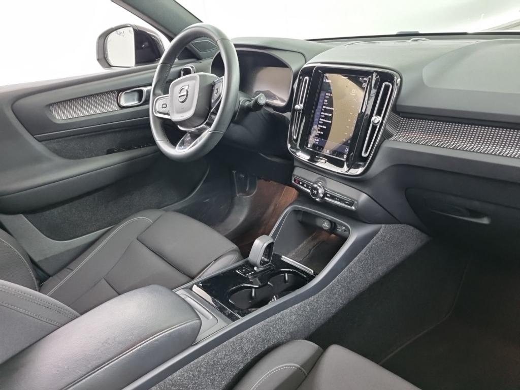 VOLVO XC40 Recharge Twin Pure Electric Plus 5D 300kW photo