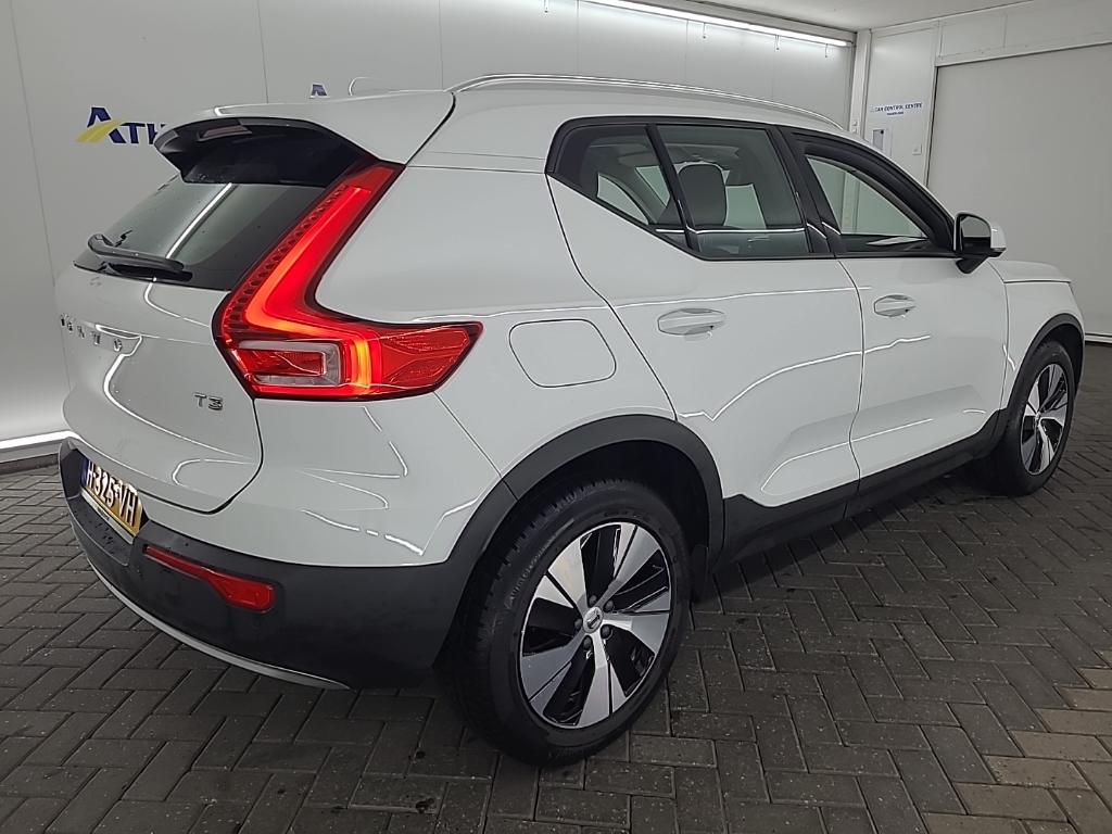 VOLVO XC40 T3 Momentum 5D 120kW photo
