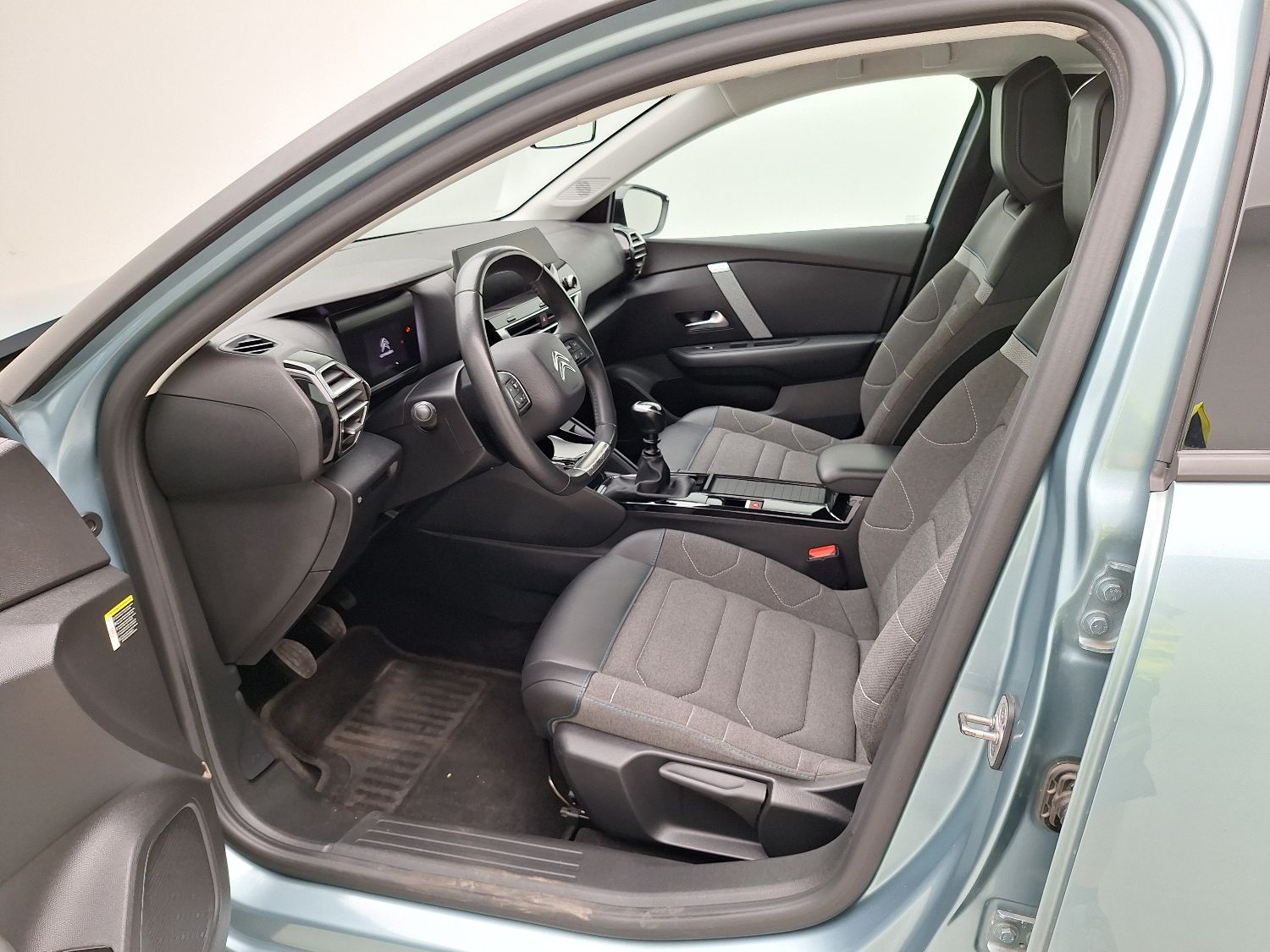 Citroën, C4 '20, Citroën C4 1.2 PureTech 130 S&S MAN6 Feel 5d photo