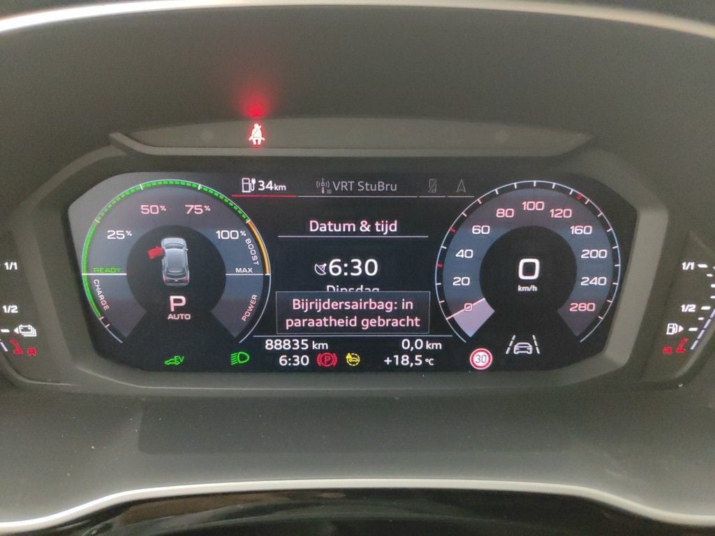 Audi Q3 45 TFSI e S tronic S Line 5d photo