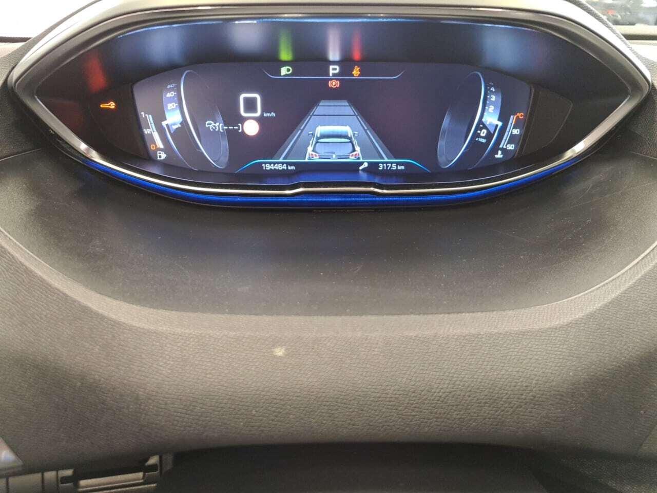 PEUGEOT 3008 1.2 PT BL Premium EAT photo