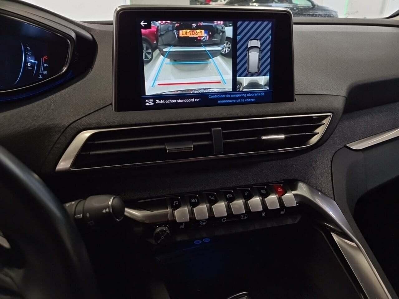 PEUGEOT 3008 1.2 PT BL Premium EAT photo