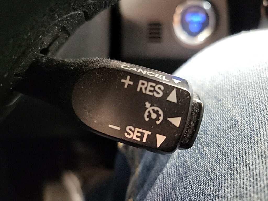 TOYOTA Auris Touring Sports 1.8 Hybrid Aspiration Go CVT photo