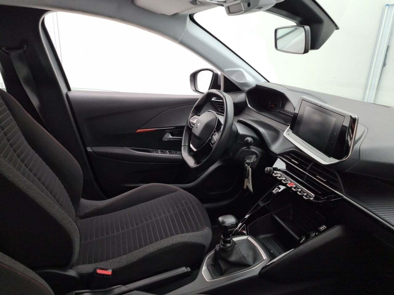PEUGEOT 208 1.2 PT BL Active photo