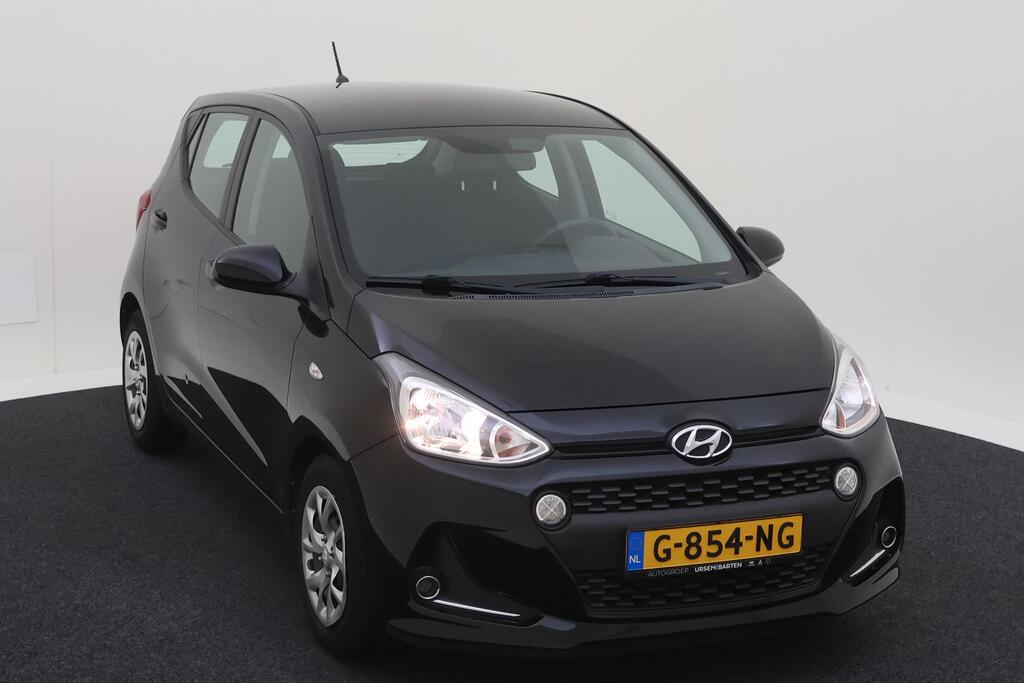 HYUNDAI i10 49 kW photo