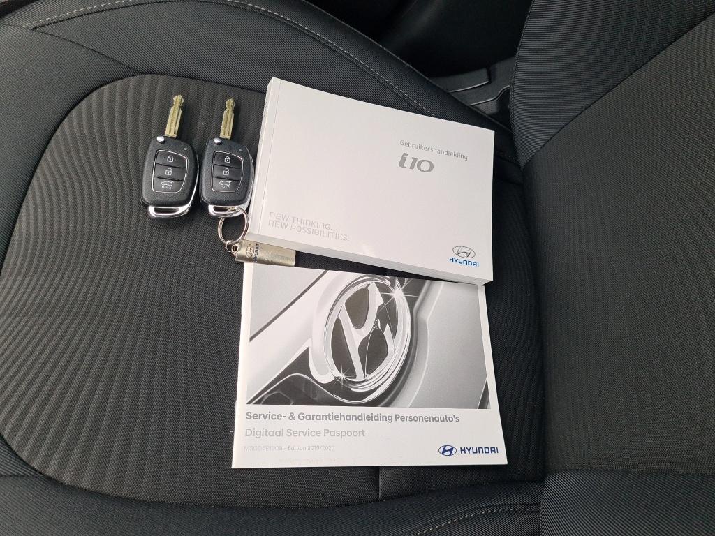 HYUNDAI i10 49 kW photo