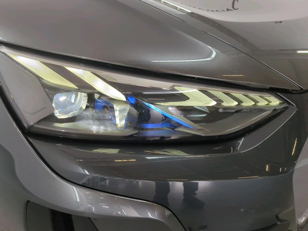 AUDI e-tron GT 350 kW photo