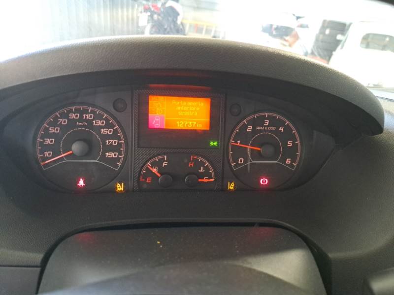 CITROEN JUMPER / 2014 / 4P / FURGONE 30 L1H1 BLUEHDI 120CV photo
