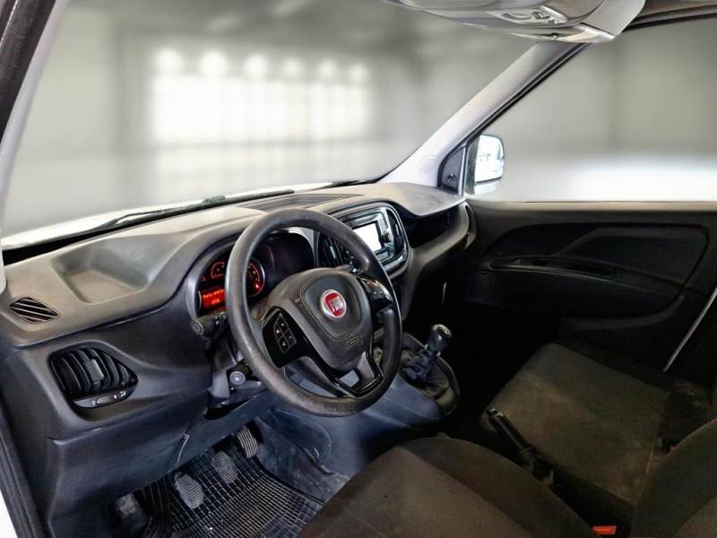 FIAT DOBLÒ CARGO / 2014 / 4P / VETT. FURGONATA 1.6 MULTIJET 16V 120CV SX 3POSTI EURO 6 photo