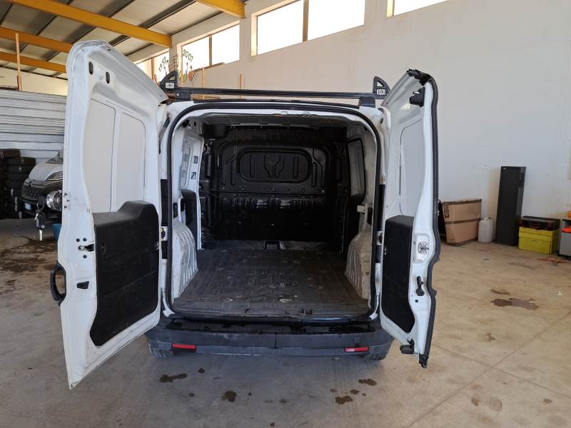 FIAT DOBLÒ CARGO / 2014 / 4P / VETT. FURGONATA CH1 LOUNGE 1.6 MJET 105CV E6D SeS photo