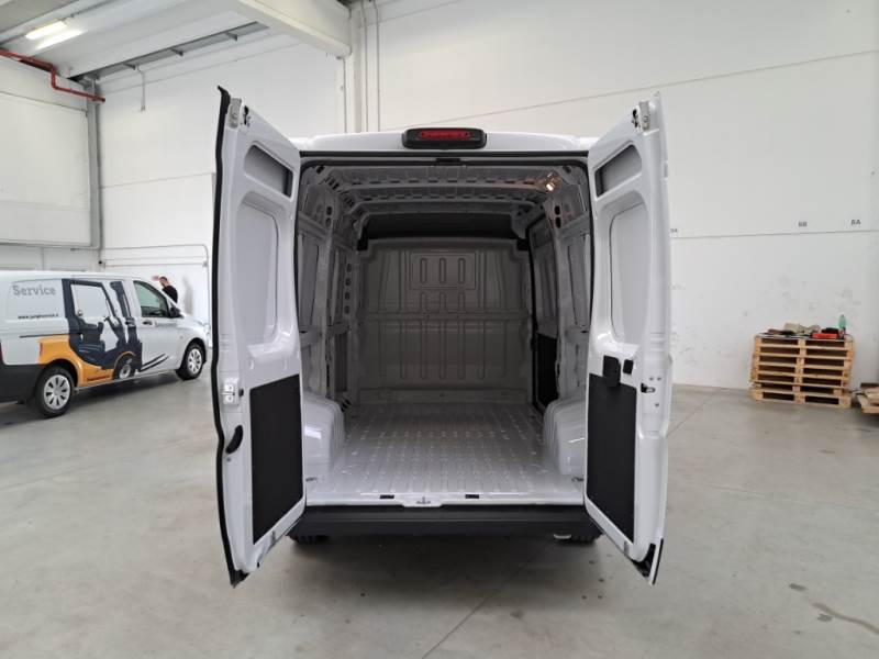 FIAT DUCATO / 2014 / 4P / FURGONE 35 MH2 2.2 MJT3 140CV E6D-FIN photo
