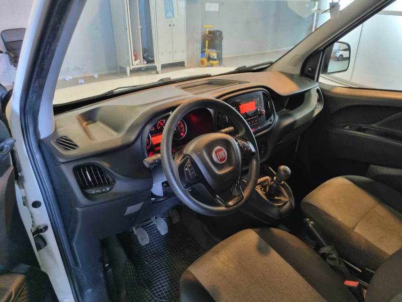 FIAT DOBLÒ CARGO / 2014 / 4P / VETT. FURGONATA MAXI 1.6 MULTIJET 16V 105CV SX EU6 750KG photo
