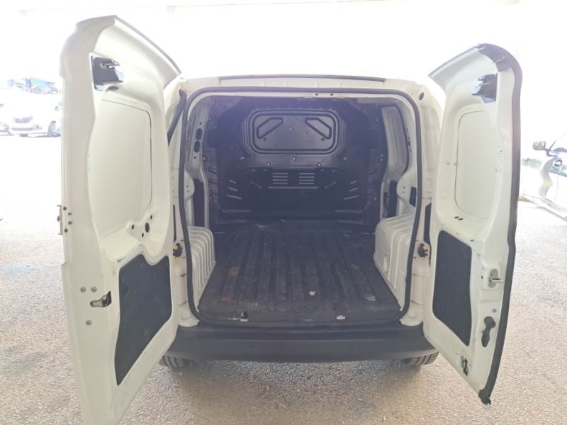 FIAT FIORINO / 2016 / 4P / VETT. FURGONATA 1.3 MULTIJET 95 CV E6 SX photo