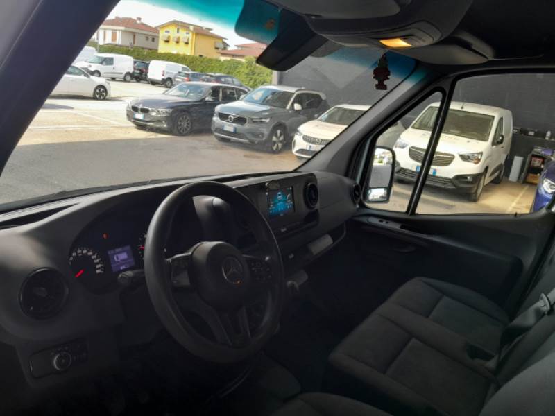 MERCEDES-BENZ SPRINTER / 2018 / 4P / FURGONE 311 CDI F37/33 T.ALTO P.M. 6D-TEMP photo