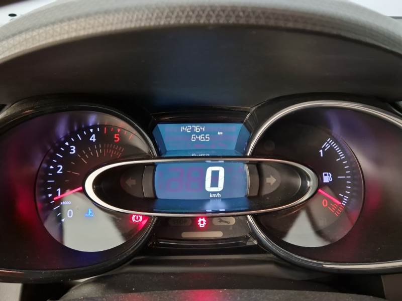 RENAULT CLIO / 2016 / 5P / BERLINA VAN 1.5 DCI 75 photo