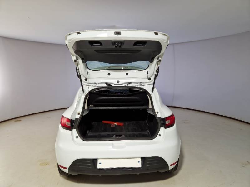 RENAULT CLIO / 2016 / 5P / BERLINA VAN 1.5 DCI 75 photo