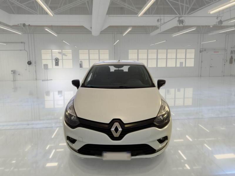 RENAULT CLIO / 2016 / 5P / BERLINA VAN ENERGY 1.5 DCI 75 photo