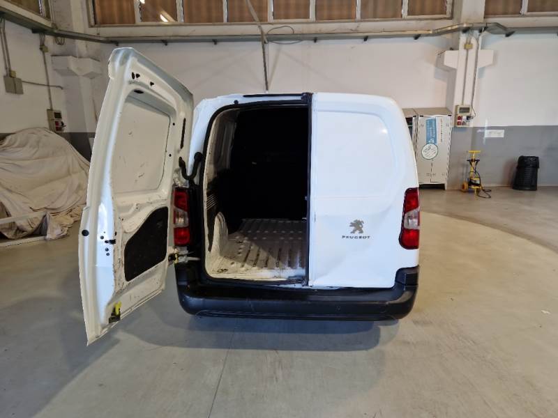 PEUGEOT PARTNER / 2018 / 4P / VETT. FURGONATA L1 BLUEHDI 100CV PREMIUM photo
