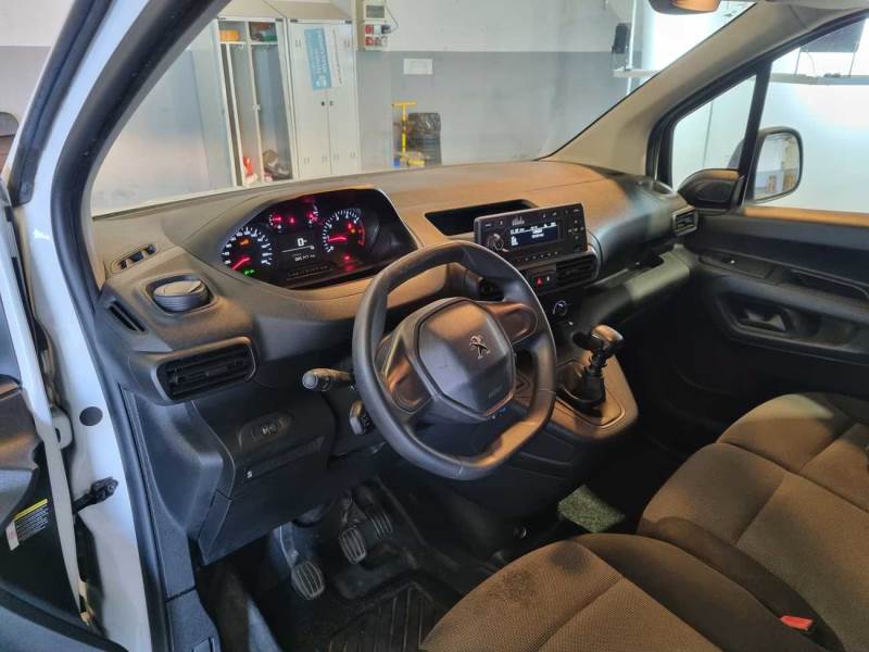 PEUGEOT PARTNER / 2018 / 4P / VETT. FURGONATA L1 BLUEHDI 130CV PREMIUM photo