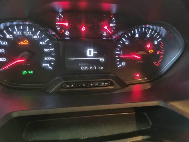 PEUGEOT PARTNER / 2018 / 4P / VETT. FURGONATA L1 BLUEHDI 130CV PREMIUM photo