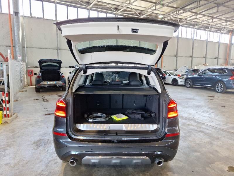 BMW X3 / 2017 / 5P / SUV XDRIVE 30E LUXURY photo