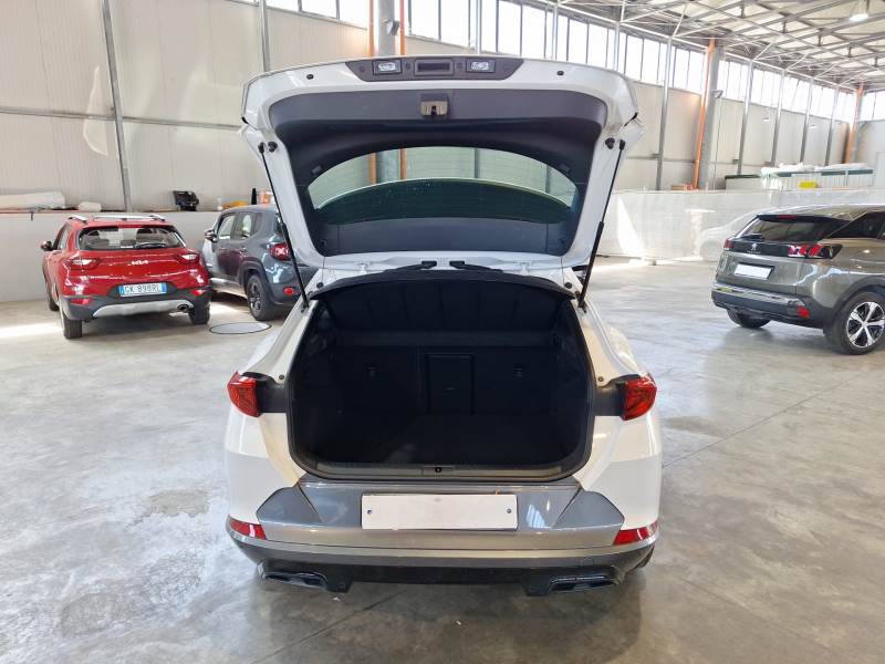CUPRA FORMENTOR / 2020 / 5P / SUV 1.4 E-HYBRID DSG photo