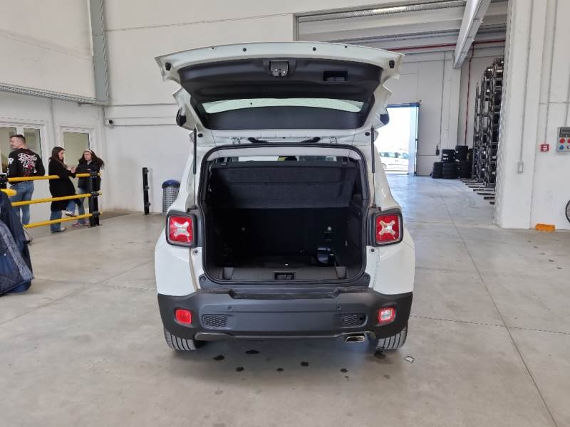 JEEP RENEGADE / 2018 / 5P / SUV 1.3 T4 PHEV 190CV LIMITED 4XE AUTO photo