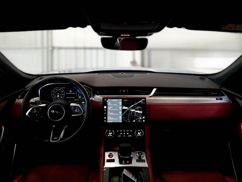 JAGUAR F-PACE / 2020 / 5P / SUV 2.0 P400E R-DYNAMIC S AUTO 4WD photo