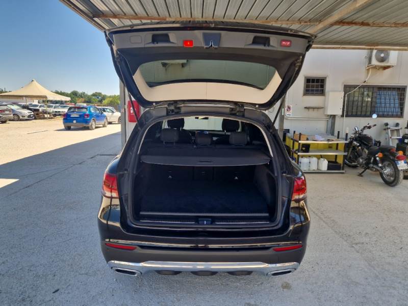 MERCEDES-BENZ GLC / 2019 / 5P / SUV 300 E 4MATIC EQ-POWER BUSIN. EXTRA AUT photo