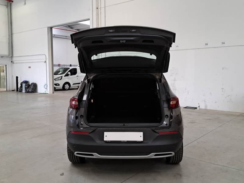 OPEL GRANDLAND X / 2017 / 5P / SUV 1.6 HYBRID4 PLUG-IN FWD photo