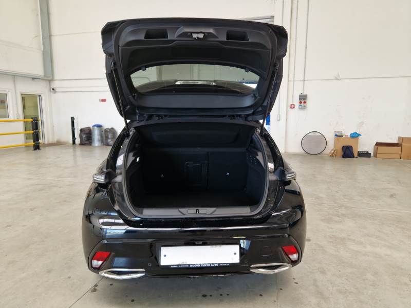 PEUGEOT 308 / 2021 / 5P / BERLINA ALLURE HYBRID 180 E-EAT8 SeS AUT. photo