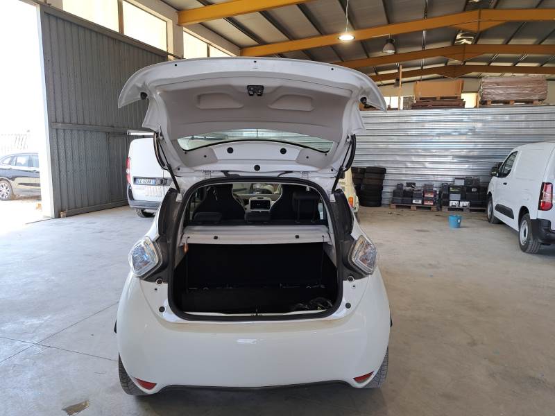 RENAULT ZOE / 2013 / 5P / BERLINA ZOE LIFE R90 photo