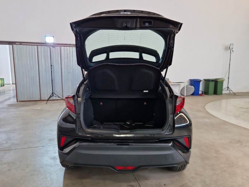 TOYOTA C-HR / 2019 / 5P / SUV 1.8H (122CV) E-CVT BUSINESS photo