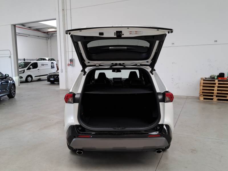 TOYOTA RAV4 / 2018 / 5P / CROSSOVER 2.5 HV 222V E-CVT STYLE 4WD photo