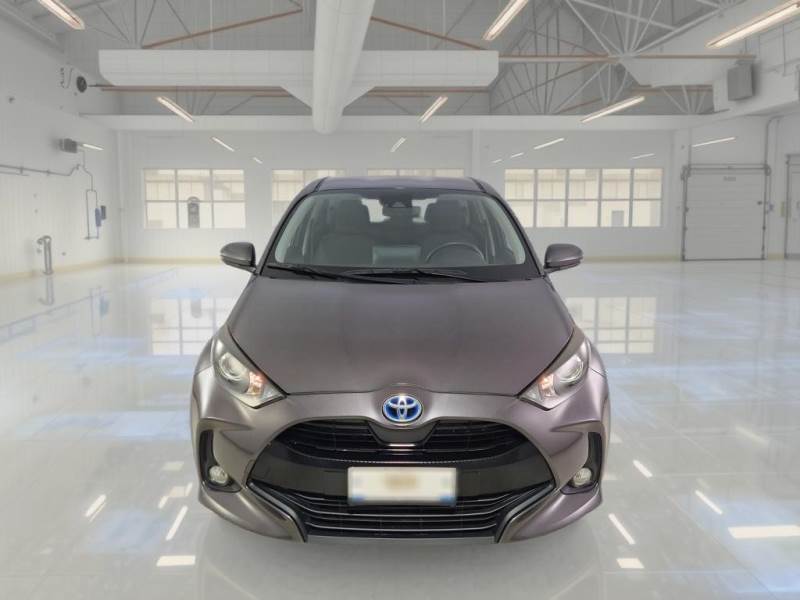 TOYOTA YARIS / 2020 / 5P / BERLINA HYBRID BUSINESS MY20 photo