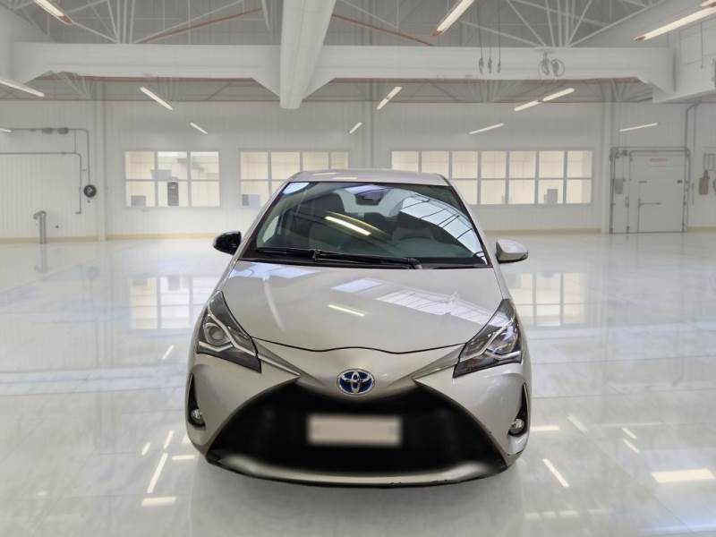 TOYOTA YARIS / 2017 / 5P / BERLINA 1.5 HYBRID BUSINESS photo