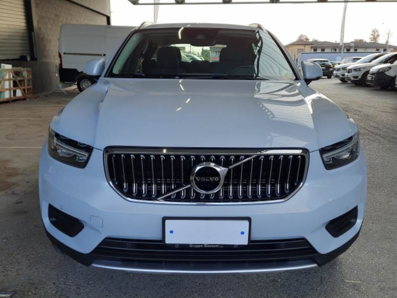 VOLVO XC40 / 2017 / 5P / SUV T4 PLUG-IN HYBRID AUTO RECH INSCRIP EXPR photo