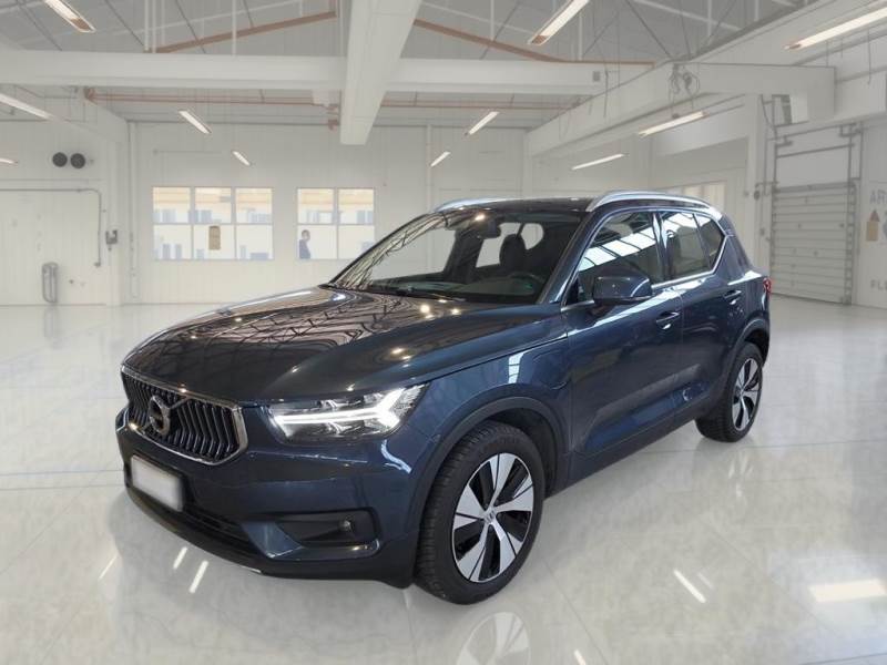 VOLVO XC40 / 2017 / 5P / SUV T5 PLUG-IN HYBRID AUTO RECH INSCRIP EXPR