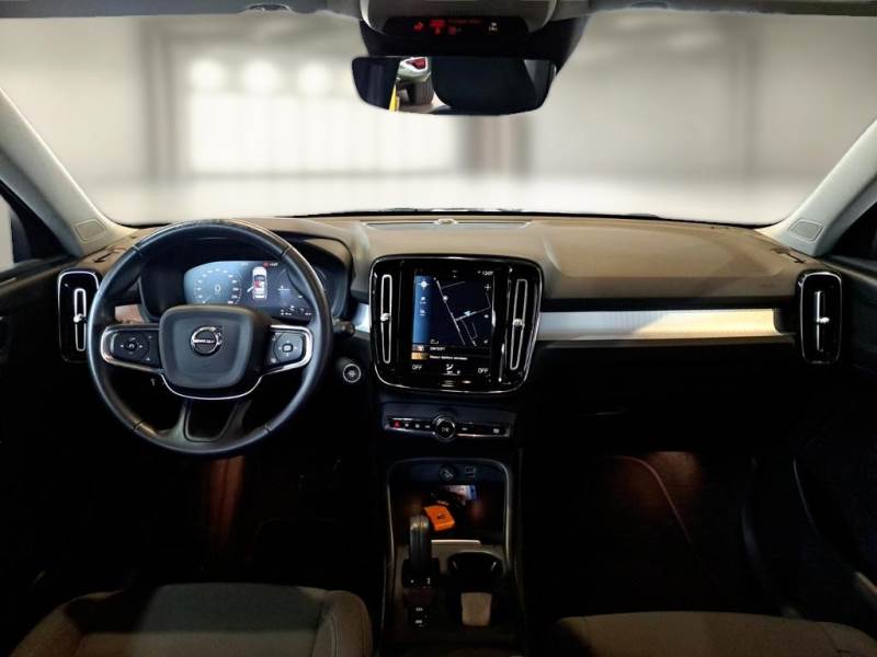 VOLVO XC40 / 2017 / 5P / SUV T5 PLUG-IN HYBRID AUTO RECH INSCRIP EXPR photo