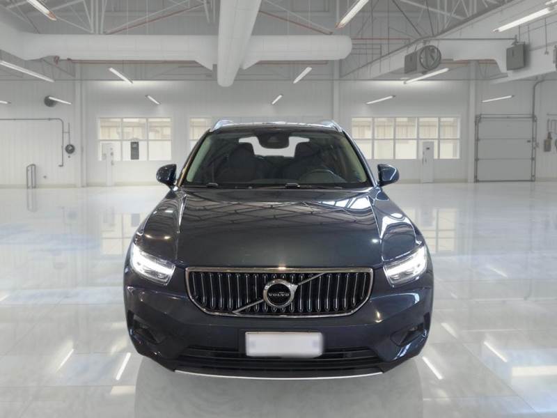 VOLVO XC40 / 2017 / 5P / SUV T5 PLUG-IN HYBRID AUTO RECH INSCRIP EXPR photo